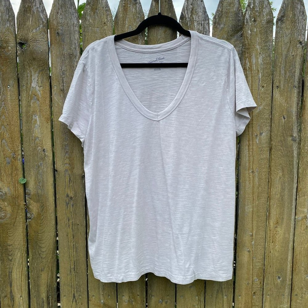 Universal Thread Bundle of 4 V-Neck Cotton T-Shirts Sz XL